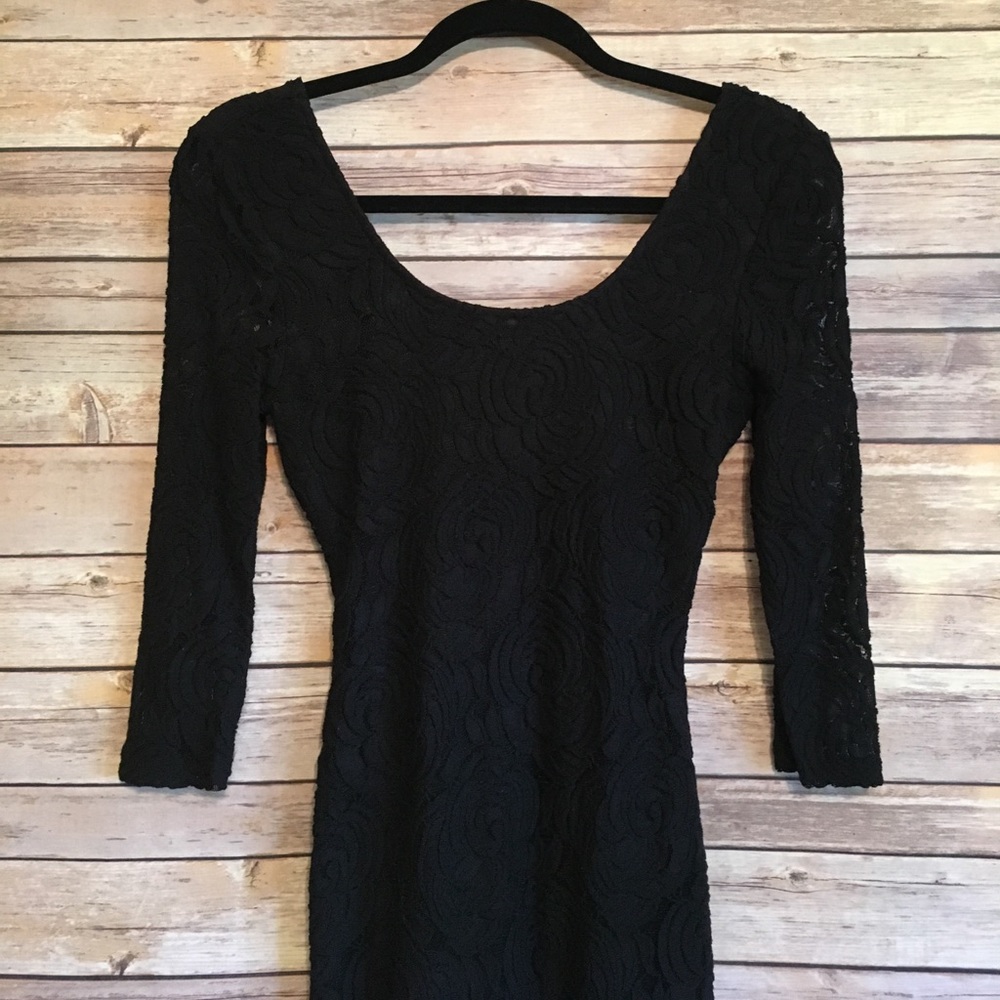 🌻 Little Black Lace Bodycon Dress