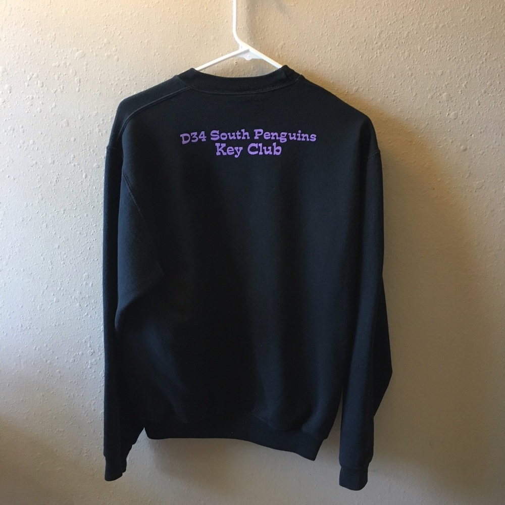 Crewneck - Picture 2 of 2