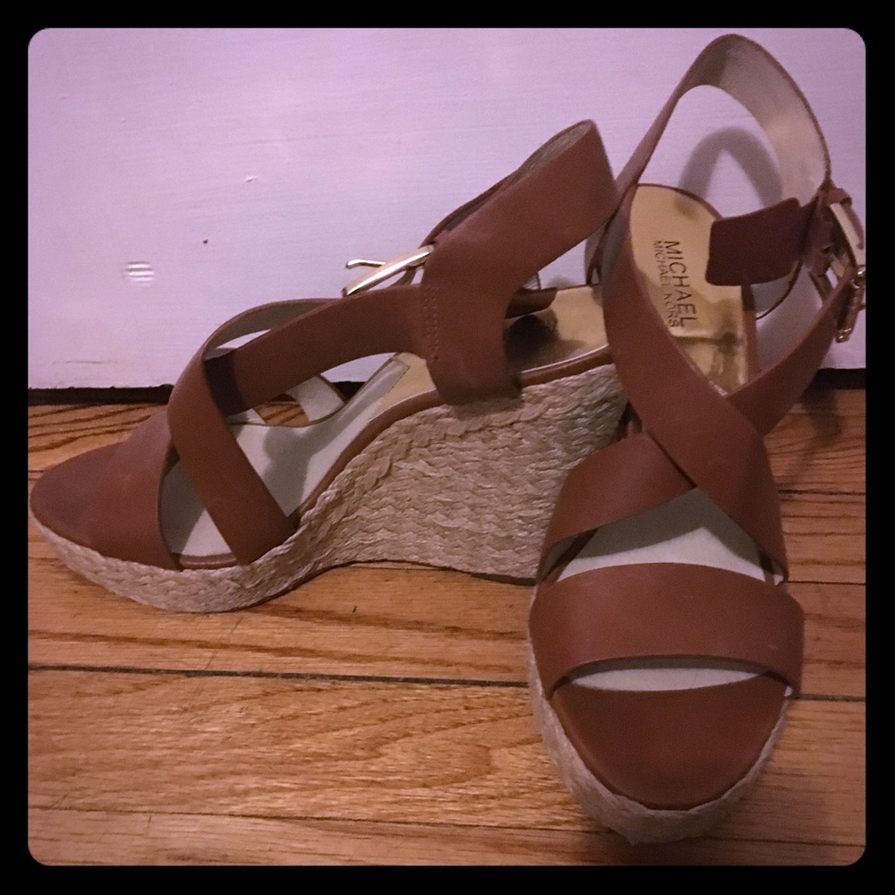 Michael Kors beige wedges size 10