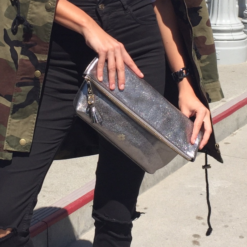 Audrey Clutch