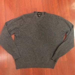 Eddie Bauer Gray Wool V-Neck