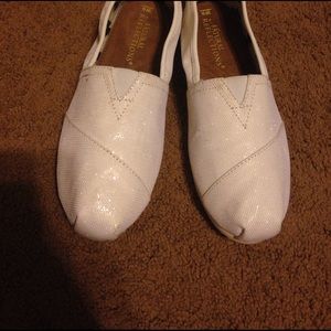 White sparkle flats
