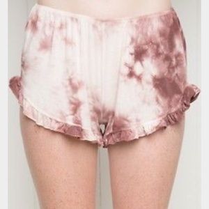 ISO Brandy Melville vodi shorts