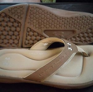 Under armour flip flops