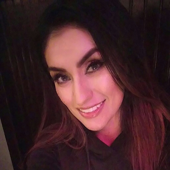 Meet your Posher, Miriam - Picture 4 of 4