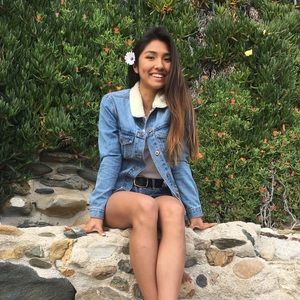 Meet your Posher, Hailey