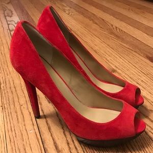 👠Red Suede Platform Heels👠