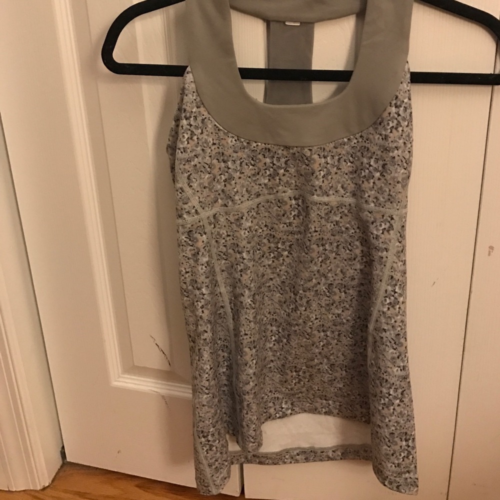 Lululemon tank