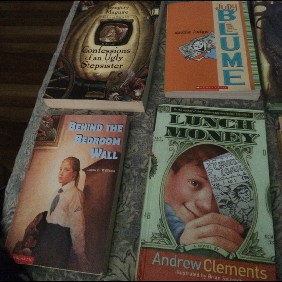 Books - Picture 1 of 4