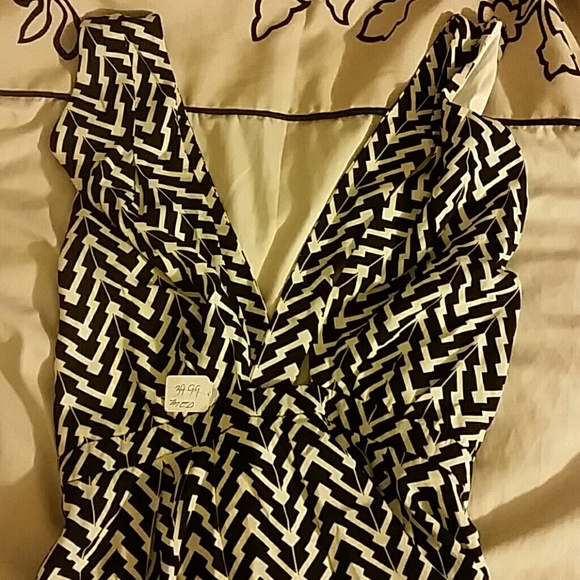 Romper - Picture 4 of 4