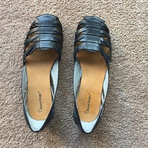 BareTraps Elton huarache sandals
