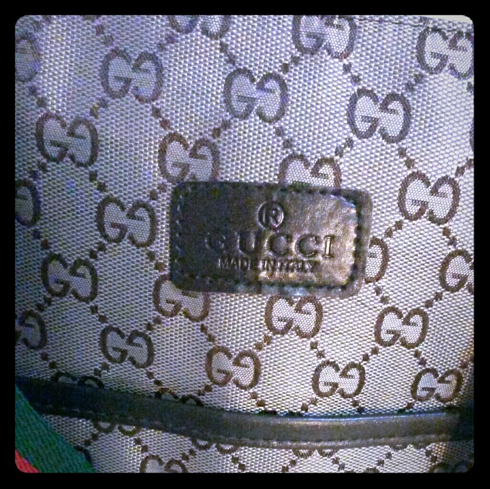 Meet your Posher, Mira