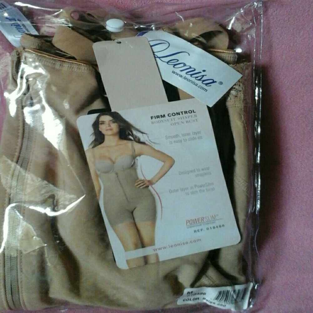 Leonisa Bodysuit shaper