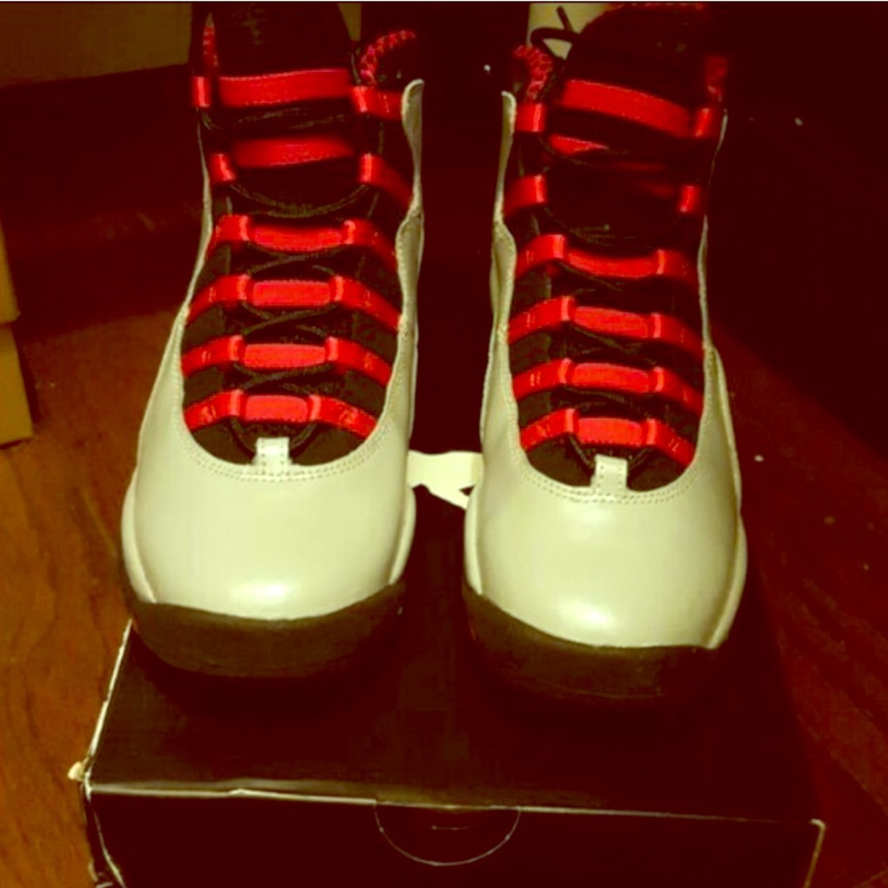 Air Jordan retro 10 size 6Y size 7.5 women