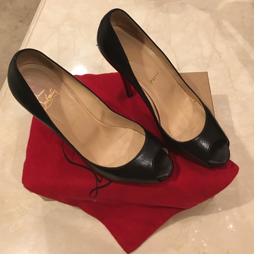 Christian Louboutin size 40 1/2 black peep toe