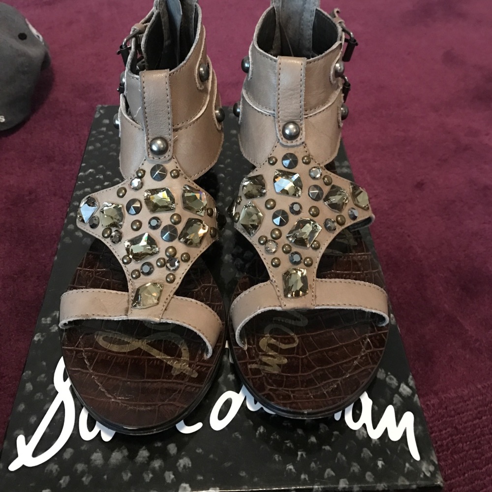 Sam Edelman Taupe sandals with stone detail