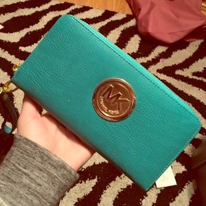 Michael Kors Wristlet Wallet
