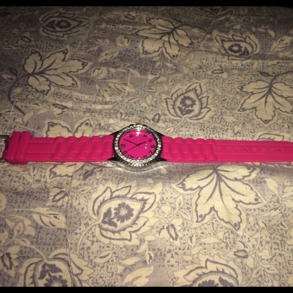 Watch - Picture 1 of 2