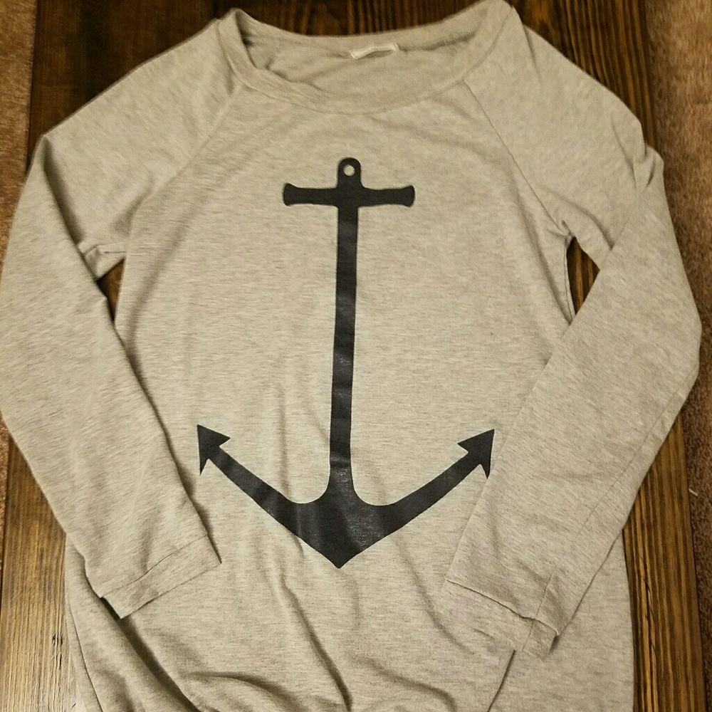 Light weight anchor sweatshirt