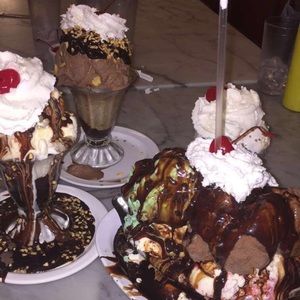 Meet your Posher, Joyce