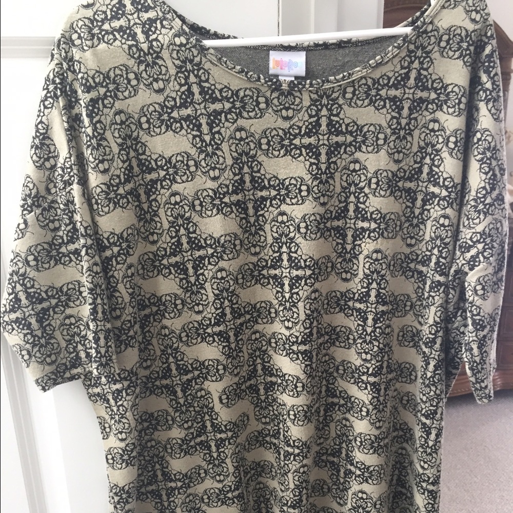 Lularoe Irma tan/olive & black