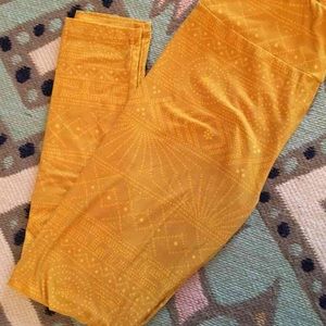 LuLaRoe OS yellow