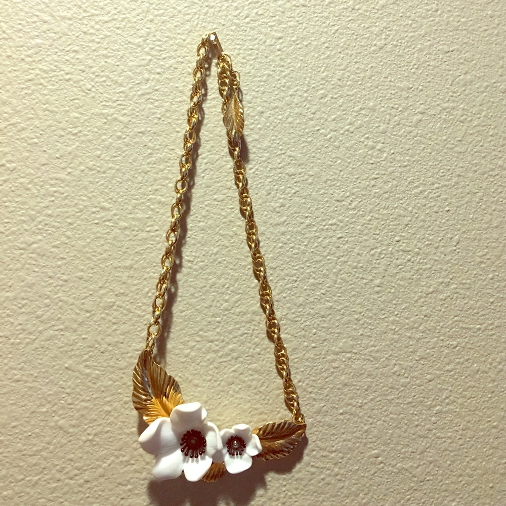 Vintage dogwood flower gold necklace