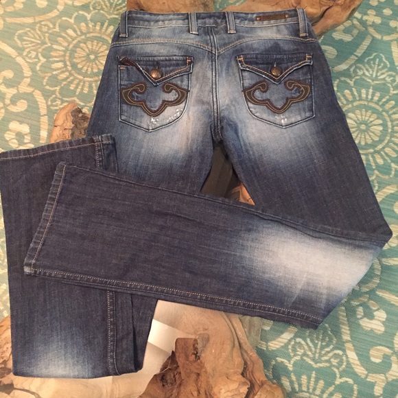 Express Rerock Boot Cut Jean Size 2 - Picture 2 of 5