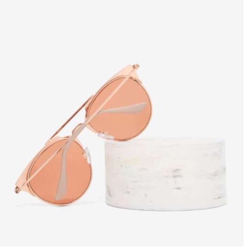 ♥️BOGO♥️New Nasty Gal Rose Gold Mirrored Retro Sun - Picture 3 of 4