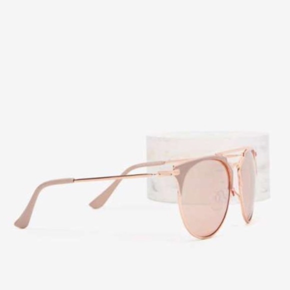 ♥️BOGO♥️New Nasty Gal Rose Gold Mirrored Retro Sun - Picture 2 of 4