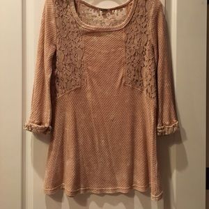 Buckle 3/4 sleeve waffle knit material top