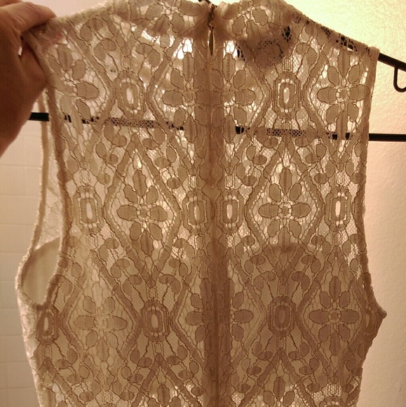 White and Gold Bebe Dress - Picture 4 of 5