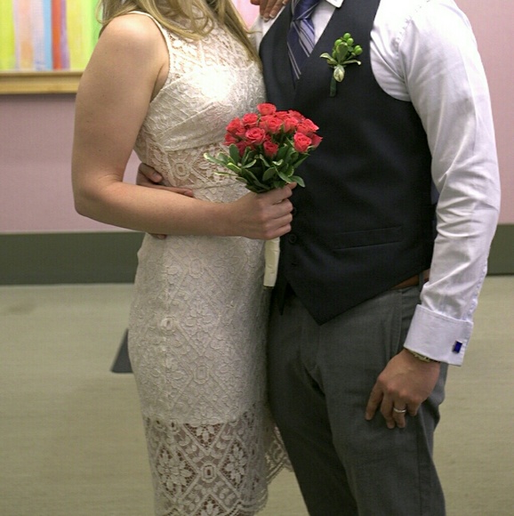 White and Gold Bebe Dress - Picture 2 of 5