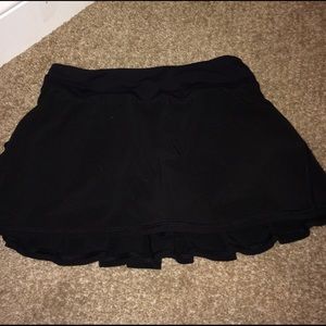 Black lululemon skirt