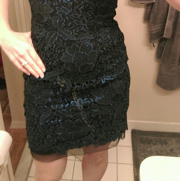 Size 2 Cache Dress - Picture 5 of 6
