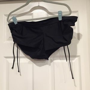 Liz Lange maternity large bikini bottom