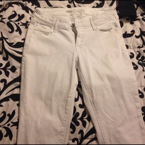 White capris