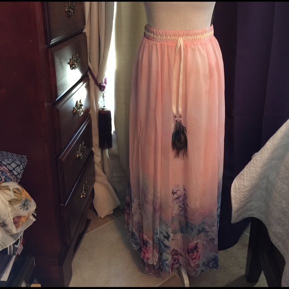 Oblique Dresses & Skirts - 🌷An Elegant skirt🌹