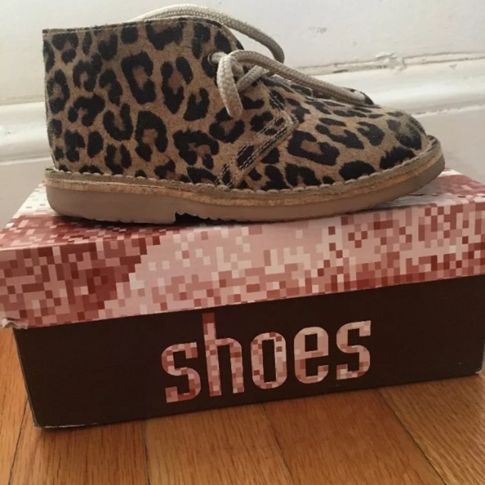 Leopard girls short boots from Spain