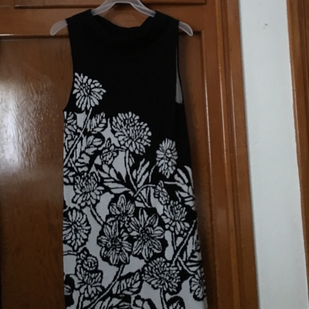 Cute black dress