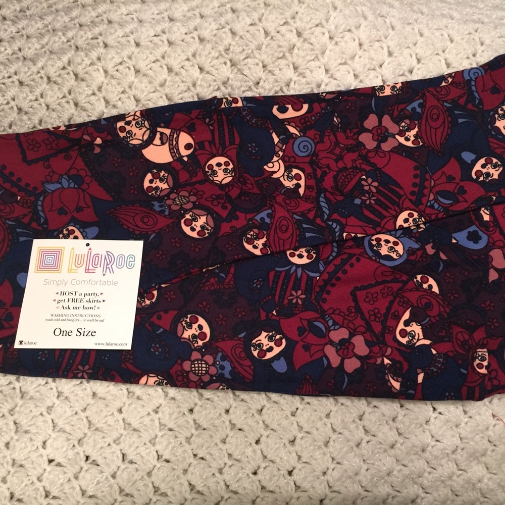 🎉🎉LLR SALE ♥️Russian Dolls Leggings, OS