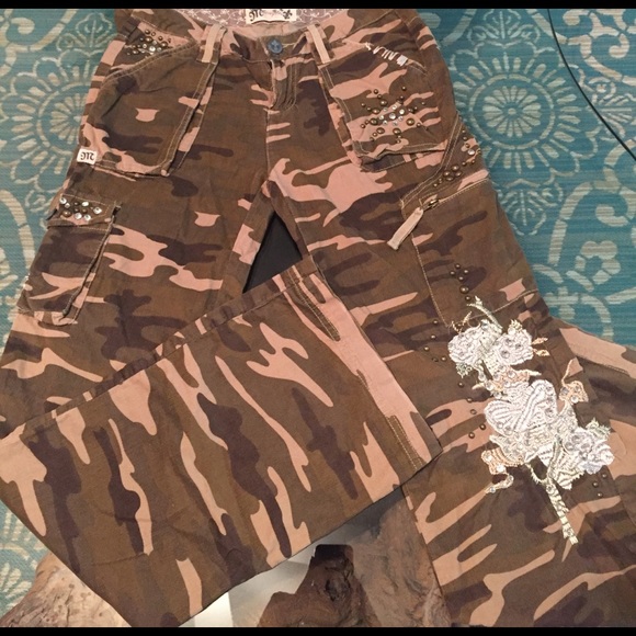 Camouflage Miss Me Jeans - Picture 2 of 8