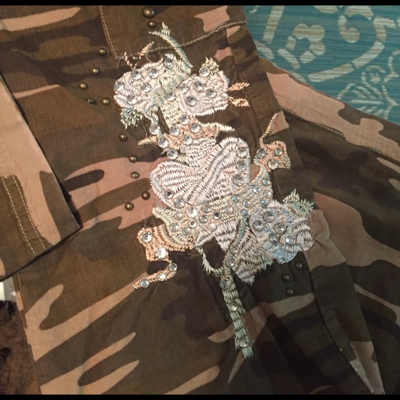 Camouflage Miss Me Jeans - Picture 3 of 8