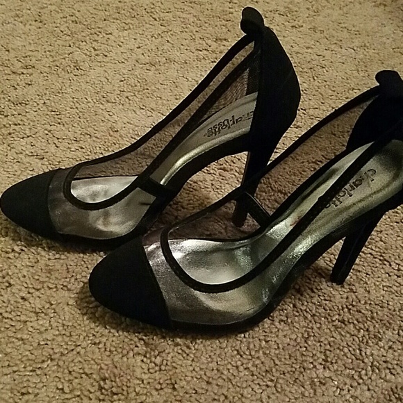Heels - Picture 2 of 2
