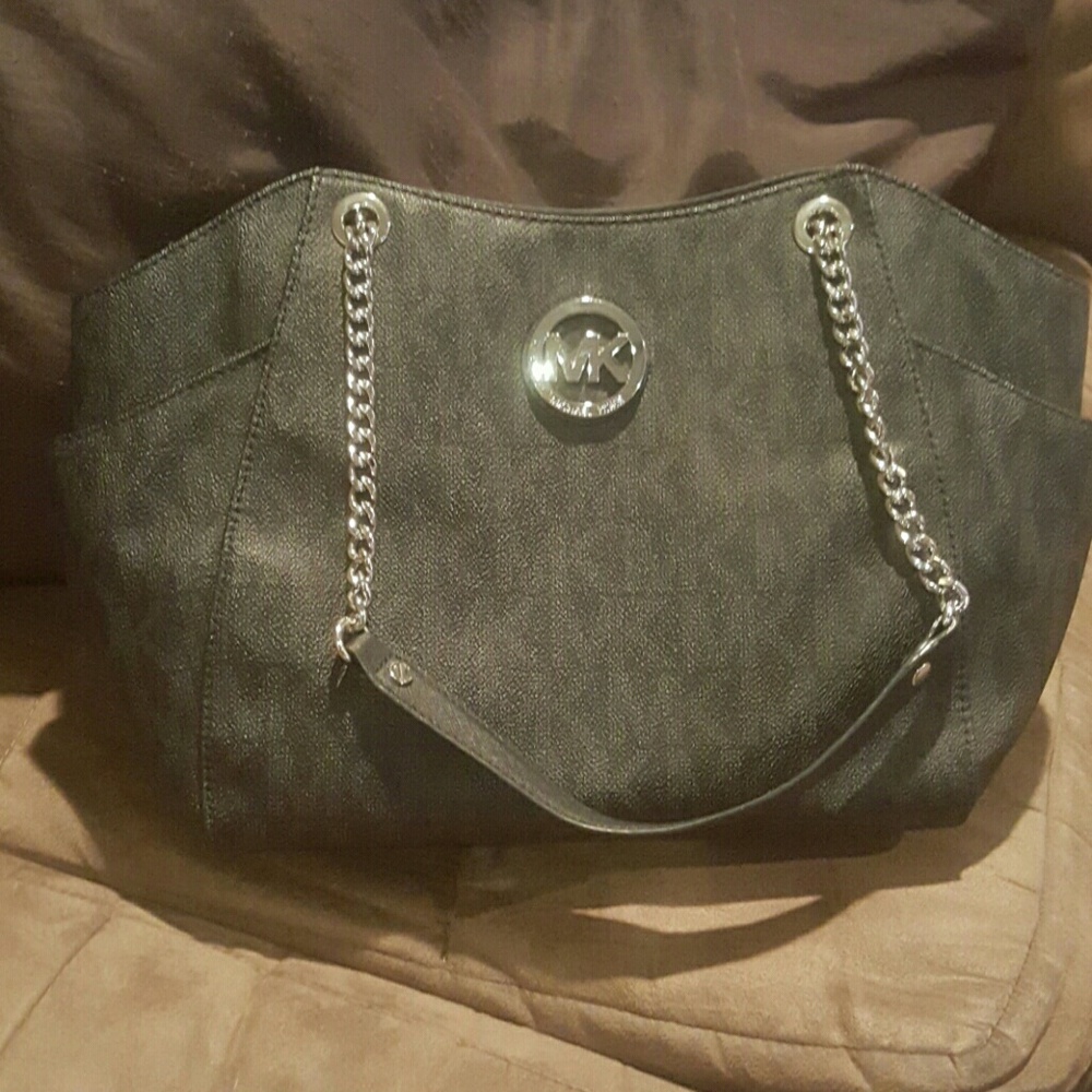 Authentic Michael Kors - Picture 2 of 4
