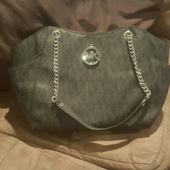 Authentic Michael Kors - Picture 2 of 4