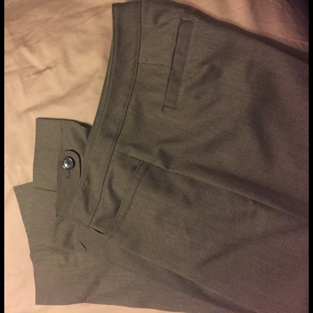 The Limited Capris