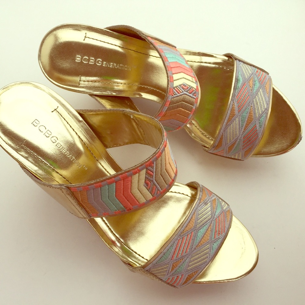 👩🏼Open Toe Wedge Sandal