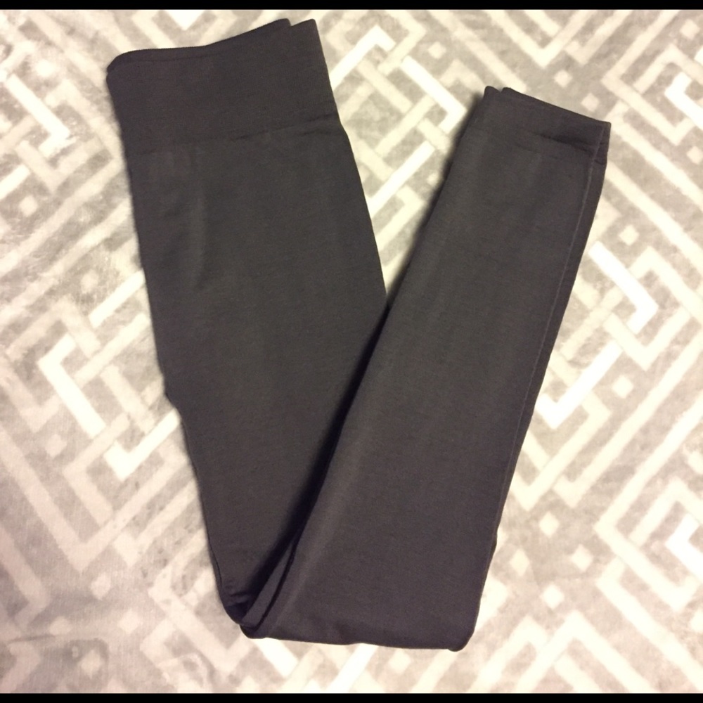 Fleece lined gray leggings