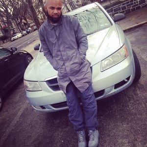 Meet your Posher, Derrick